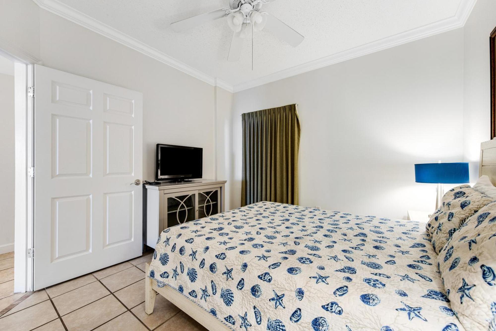 Fantastic Ocean Front 1 Bd At Boardwalk In Panama Beach! Holiday home *