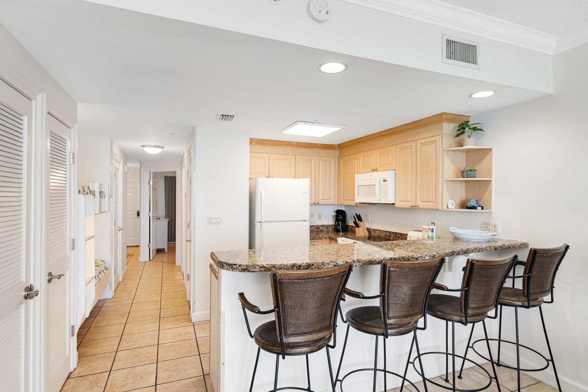 Holiday home Fantastic Ocean Front 1 Bd At Boardwalk In Panama Beach! *